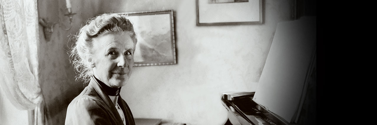 Alice Tegnér i sitt hem i Djursholm 1932. Foto: Karl Sandels/Bonnierarkivet/Scanpix