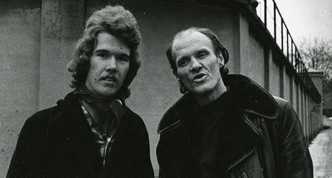 Robert Robertsson och Konvaljen utanför Långholmen 1973. Bilden togs för att användas på en affisch och i pressmaterial. Foto: Allan Larson.
